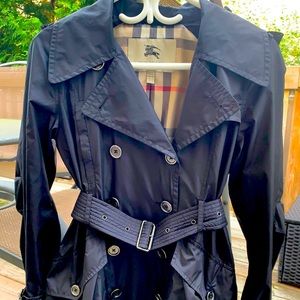 Nearly new mint condition doesn’t fit me